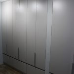 Шафа в прихожій