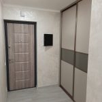 Шафа купе в прихожій